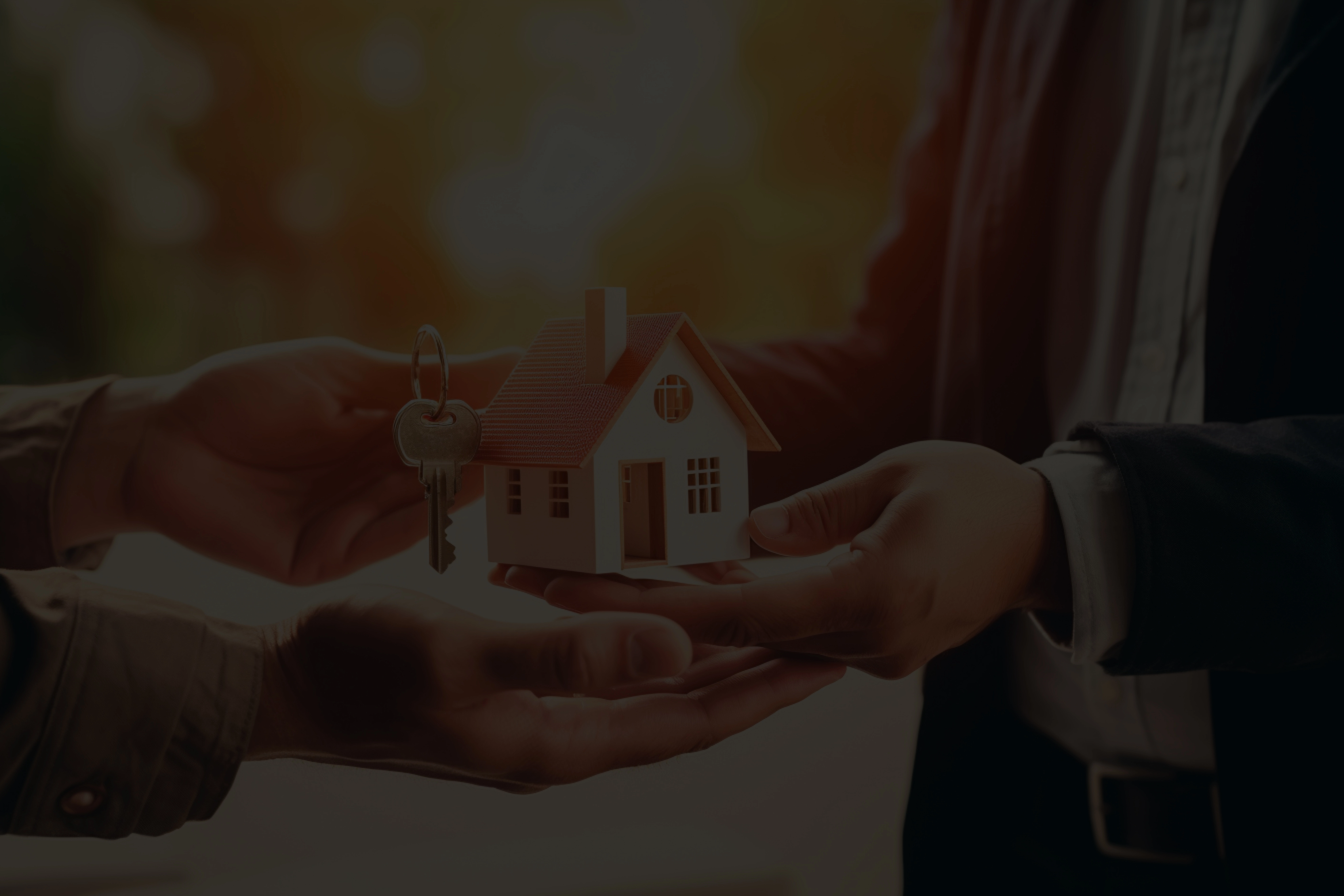 Couple-house-buying-cash